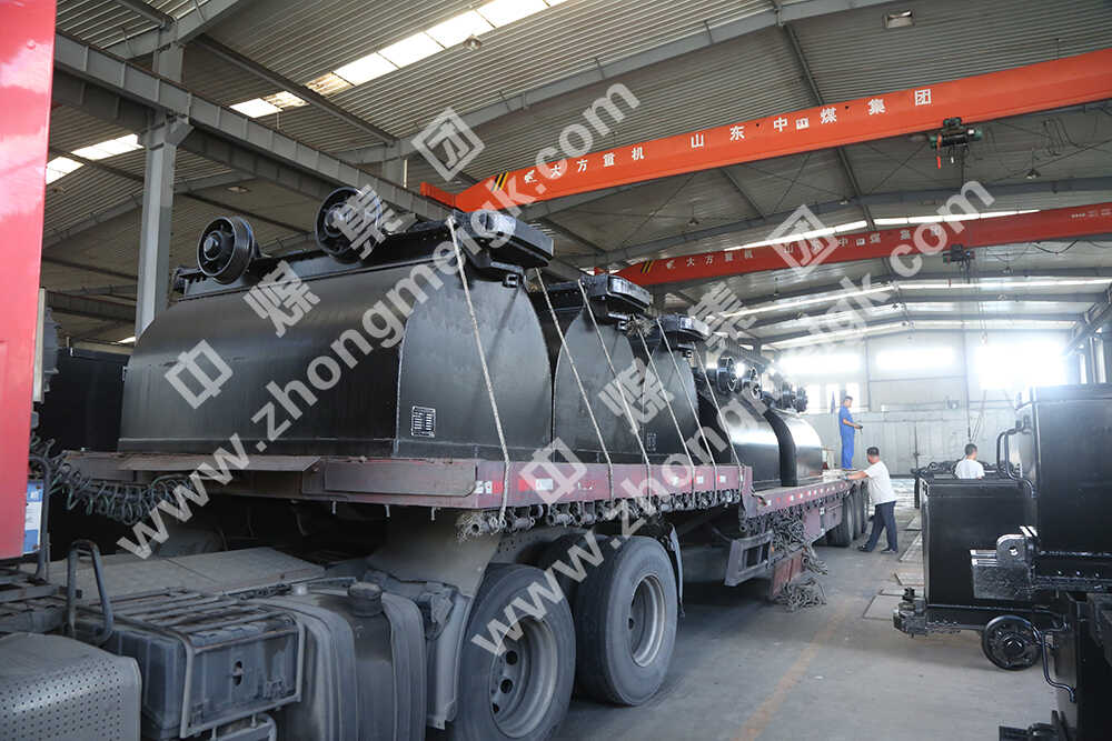 中煤集团第二批固定式矿车发往上海港